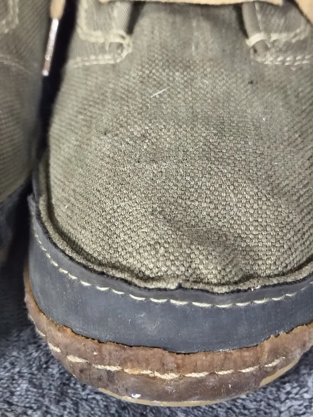 Simple Toemorrow Olive Canvas Chukka Boots with Tan Laces Mens 9